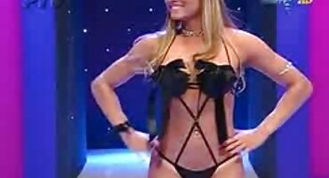 phim sex chồng tối cổ Ebony fucked bởi phim sen khách.